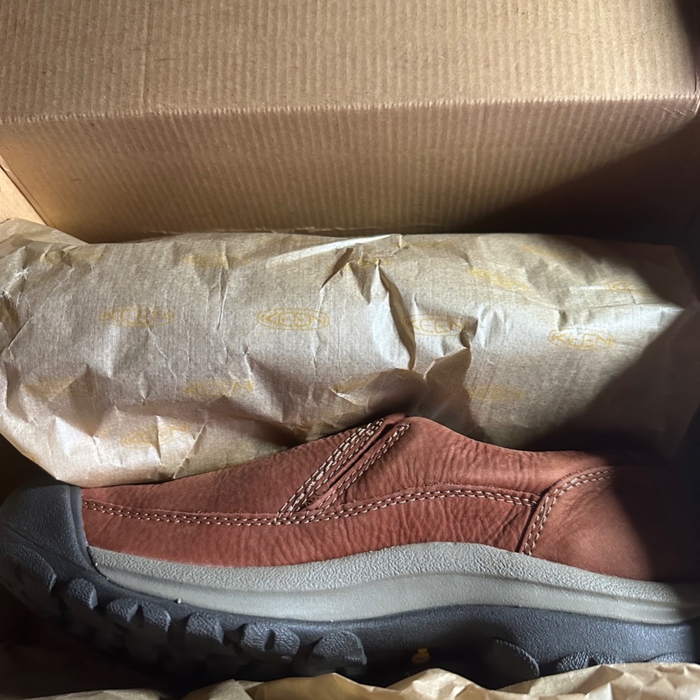 Keen Kaci III Winter Slip-on hiking mocs